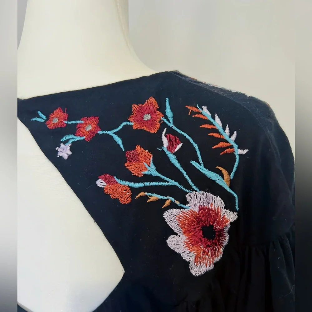 Free People Lita Floral Embroidered Blouse – Size Small - Picture 5 of 7